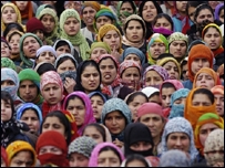 अधर में महिला आरक्षण विधेयक अधर में महिला आरक्षण विधेयक