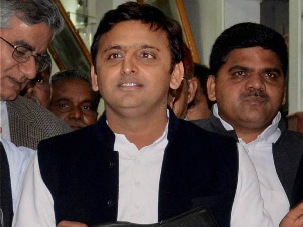 बाहरी व्यक्ति के हस्तक्षेप पर बिखराव का डर