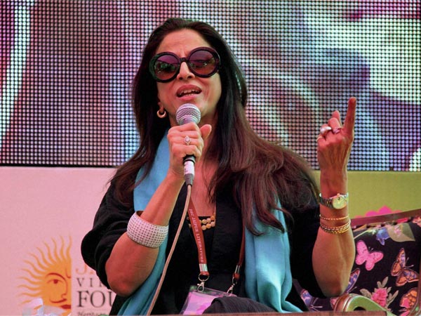 शोभा डे ने ट्विटर पर सचिन तेंदुलकर को लेकर साधा निशाना, ओलंपिक चैंपियनों को BMW कार पर कसा तंज शोभा डे ने ट्विटर पर सचिन तेंदुलकर को लेकर साधा निशाना, ओलंपिक चैंपियनों को BMW कार पर कसा तंज