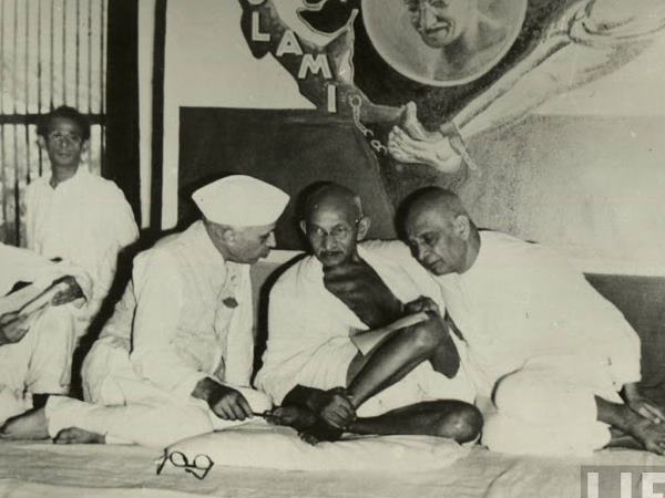 गांधी संग नेहरु, पटेल