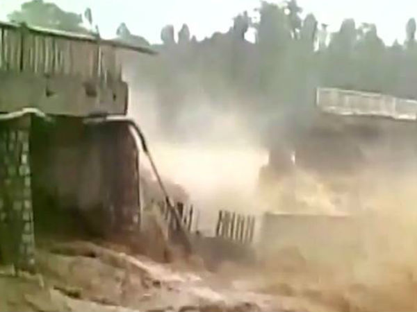 viral video of bridge collapses viral video of bridge collapses