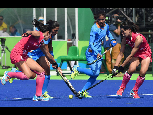 Rio de Janeiro: Indian women's hockey team could not produce the performance of their opening match against Japan as Great Britain convincingly overpowered them 3-0 in the second match of the Olympic Games on Monday. Rio de Janeiro: Indian women's hockey team could not produce the performance of their opening match against Japan as Great Britain convincingly overpowered them 3-0 in the second match of the Olympic Games on Monday.