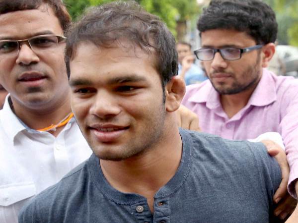 Akhilesh Yadav writes to PM Modi for CBI enquiry on Narsingh Yadav Akhilesh Yadav writes to PM Modi for CBI enquiry on Narsingh Yadav