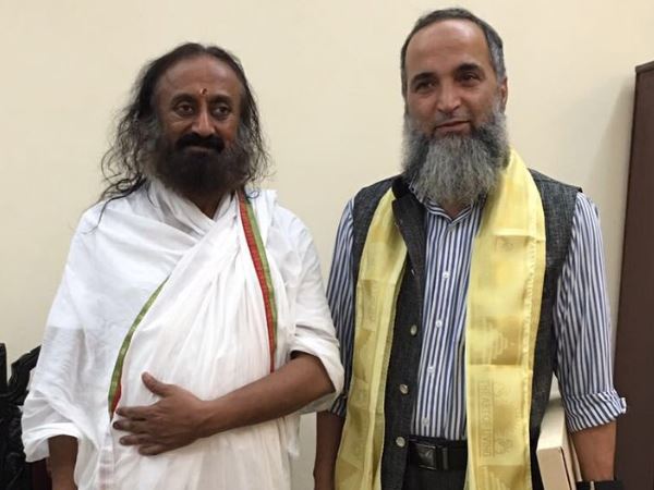 sri-sri-ravishankar-burhan-wani-father-meeting.jpg sri-sri-ravishankar-burhan-wani-father-meeting.jpg