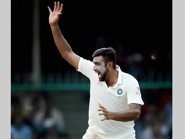 ICC टेस्ट रैंकिंग : गेंदबाजों में आर अश्विन पहुंचे नंबर 1 के करीब, रविंद्र जडेजा को भी फायदा ICC टेस्ट रैंकिंग : गेंदबाजों में आर अश्विन पहुंचे नंबर 1 के करीब, रविंद्र जडेजा को भी फायदा