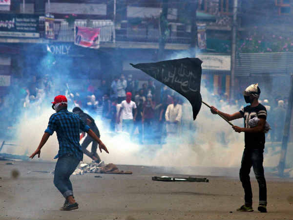 curfew-in-srinagar-again curfew-in-srinagar-again