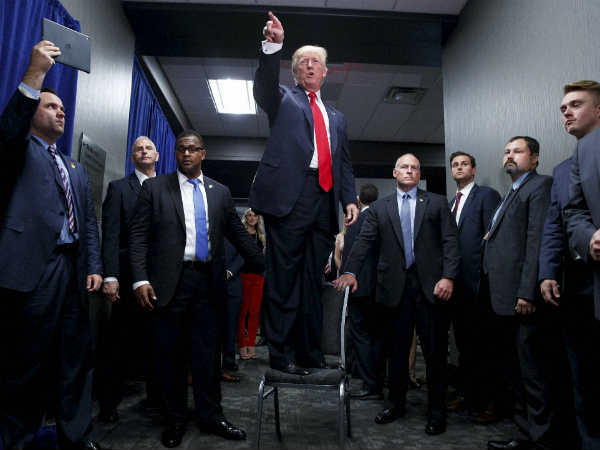 donald-trump-hair-jimmy-fallon-messs-up.jpg donald-trump-hair-jimmy-fallon-messs-up.jpg
