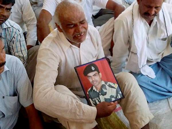 घायल होने के बावजूद बरसाते रहे गोलियां