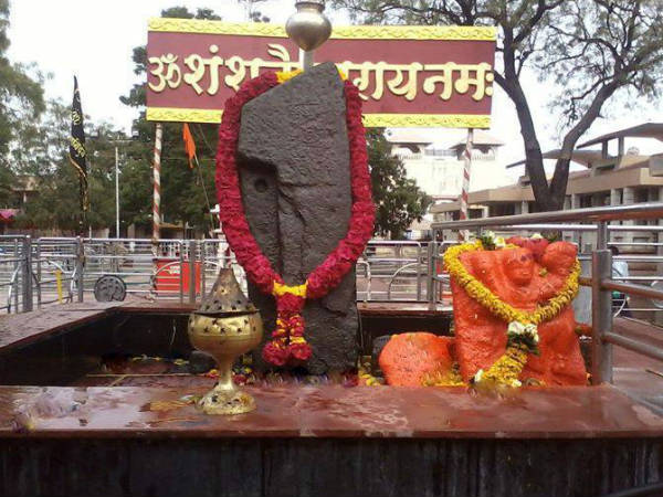 इस मंत्र के जाप से कम होगा शनि का बुरा असर