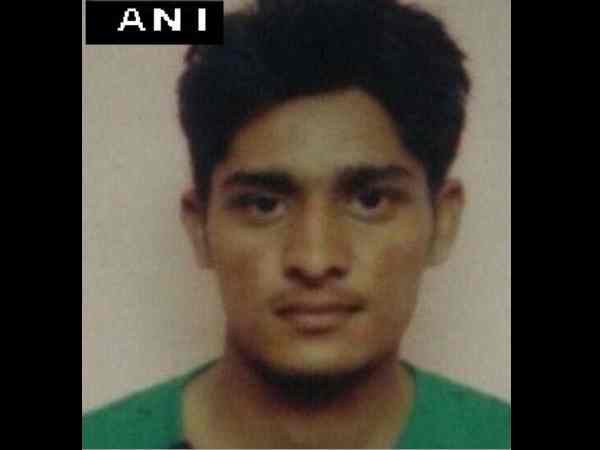 6. अश्लील वीडियो बनाकर करना चाहता था ब्लैकमेल