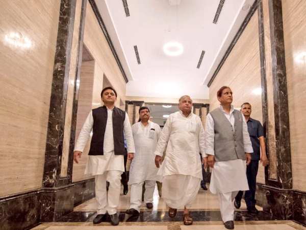 नेताजी पिता, शिवपाल चाचा, ये आखिरी सच है