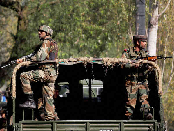 Senior Jammu and Kashmir cop gave Pakistan information, suspended Senior Jammu and Kashmir cop gave Pakistan information, suspended