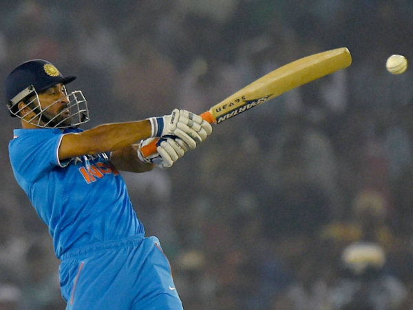 Dhoni Dhoni