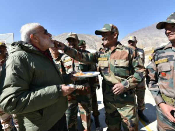 PM Modi celebrates Diwali with jawans of ITBP, Indian Army in Himachal PM Modi celebrates Diwali with jawans of ITBP, Indian Army in Himachal