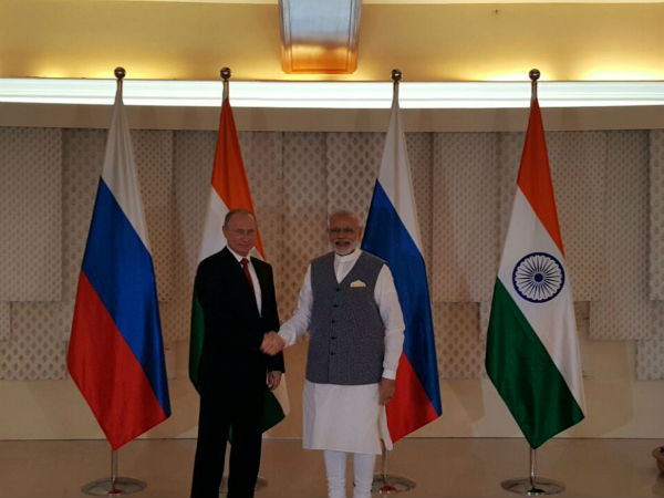 pm-modi-president-putin-meeting-goa.jpg pm-modi-president-putin-meeting-goa.jpg