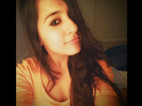 Juhu girl takes blackmailer head on with Facebook post Juhu girl takes blackmailer head on with Facebook post