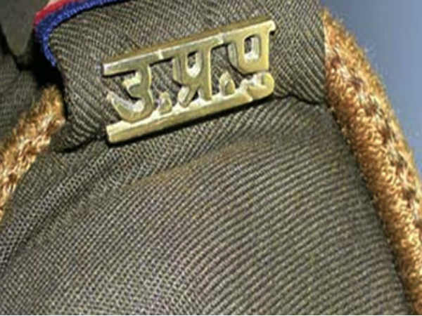 Police threatens appellant in Banda, Uttar Pradesh Police threatens appellant in Banda, Uttar Pradesh