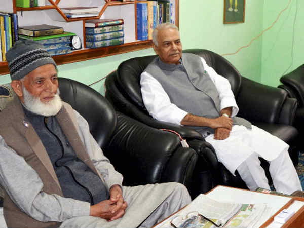 yashwant-sinha-meets-syed-ali-shah-geelani.jpg yashwant-sinha-meets-syed-ali-shah-geelani.jpg