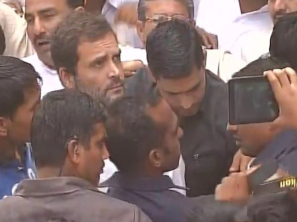 पूर्व सैनिक की आत्महत्या के बाद दिल्ली में बुधवार को चढ़ा था सियासी पारा