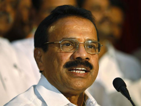 Demonetisation: Sadananda Gowda faces trouble retrieving brother's body from hospital Demonetisation: Sadananda Gowda faces trouble retrieving brother's body from hospital