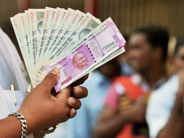 कैंसिल नहीं कर पाएंगे रेलवे और एयर टिकट