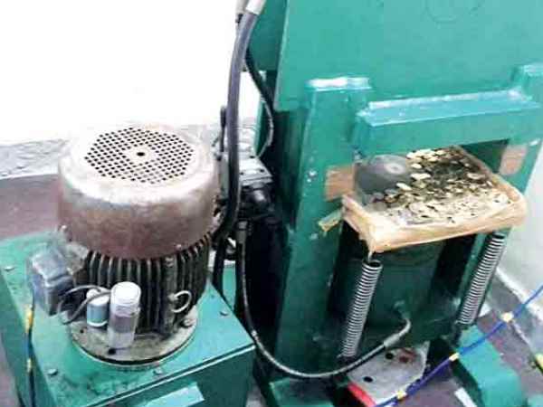 सिक्के बनाने में आरबीआई के डाई का इस्तेमाल