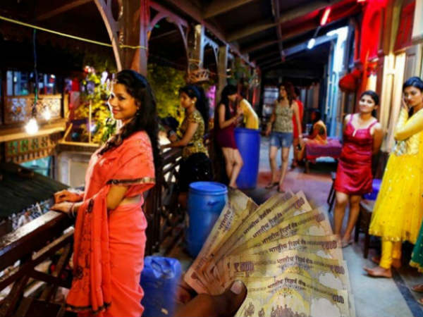 Demonetisation: Brisk business for prostitutes accepting big notes Demonetisation: Brisk business for prostitutes accepting big notes