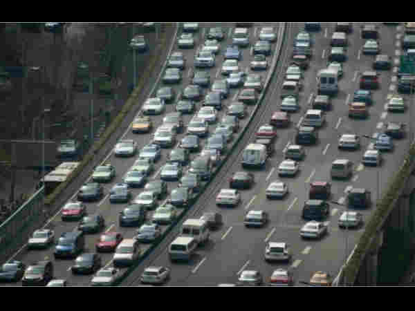 China motorway pile-up kills 17 China motorway pile-up kills 17