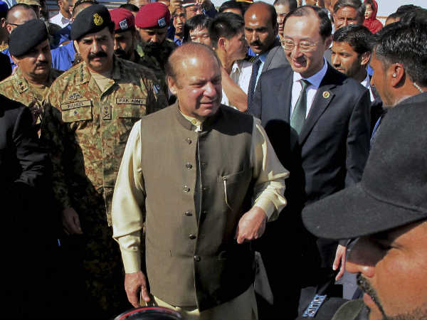 raheel-sharif-nawaz-sharif-drill-border.jpg raheel-sharif-nawaz-sharif-drill-border.jpg