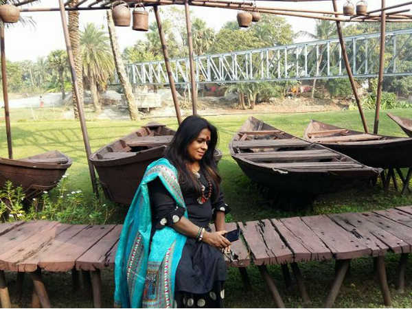 Transgender faces humiliation in Kolkata bank, asks for written apology Transgender faces humiliation in Kolkata bank, asks for written apology