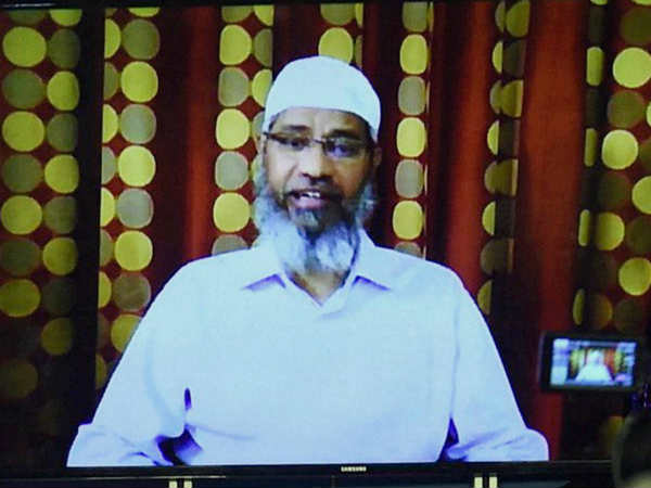 Zakir Naik’s NGO gave ‘scholarship’ to ISIS man Zakir Naik’s NGO gave ‘scholarship’ to ISIS man