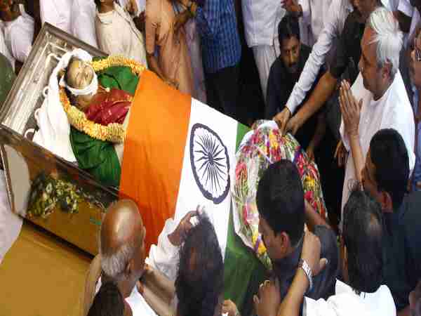 मरीना बीच ले जाया गया पार्थिव शरीर
