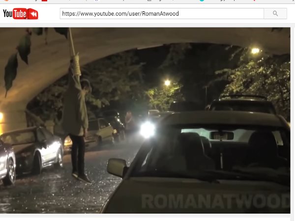 रोमन अटवुड के प्रैंक