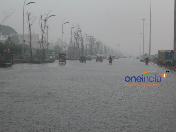 #cyclonevardah: Read Importants Facts about Cyclonic storm Vardah in hindi #cyclonevardah: Read Importants Facts about Cyclonic storm Vardah in hindi