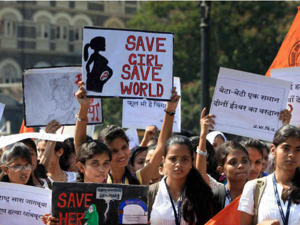 निर्भया को जान नहीं इज्जत बचानी थी