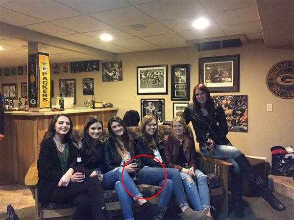 picture of six girls 6 लड़कियों की इस तस्वीर को देखकर चकरा जाएगा आपका सिर picture of six girls 6 लड़कियों की इस तस्वीर को देखकर चकरा जाएगा आपका सिर