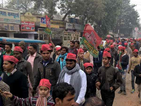 9 महीने पहले हुआ था अल्वी का टिकट