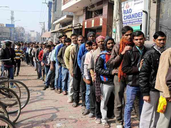 atm एक एटीएम से जमकर निकले नोट, 4000 की जगह निकले 20 हजार रुपये atm एक एटीएम से जमकर निकले नोट, 4000 की जगह निकले 20 हजार रुपये