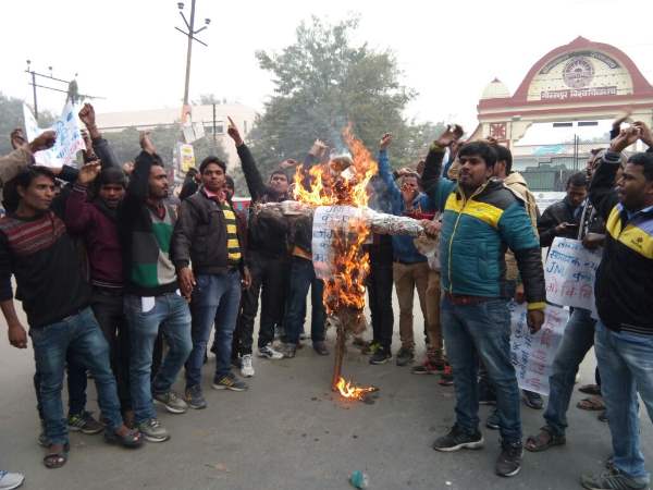 'जेएनयू में दलितों को इंटरव्यू में दिए जाते हैं कम नंबर' 'जेएनयू में दलितों को इंटरव्यू में दिए जाते हैं कम नंबर'