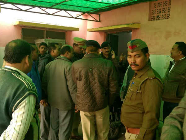 सपा सांसद नरेश अग्रवाल के सांसद प्रतिनिधि सपा सांसद नरेश अग्रवाल के सांसद प्रतिनिधि