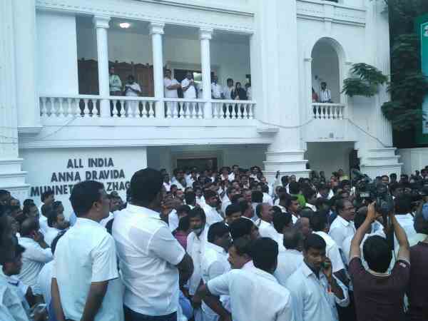 jayalalithaa supporter1 jayalalithaa supporter1
