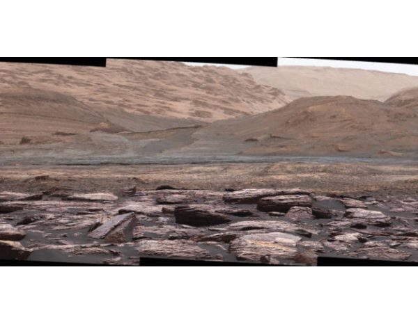 mars नासा के क्यूरियोसिटी रोवर ने मंगल ग्रह पर खींची पहाड़ की तस्वीर, दिखे बैंगनी रंग के पत्थर mars नासा के क्यूरियोसिटी रोवर ने मंगल ग्रह पर खींची पहाड़ की तस्वीर, दिखे बैंगनी रंग के पत्थर