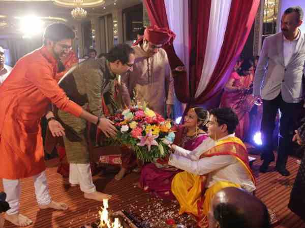 gadkari daughters marriage5 gadkari daughters marriage5
