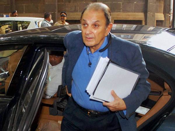 नुस्ली वाडिया ने टाटा संस-रतन टाटा के खिलाफ किया मानहानि का मुकदमा नुस्ली वाडिया ने टाटा संस-रतन टाटा के खिलाफ किया मानहानि का मुकदमा