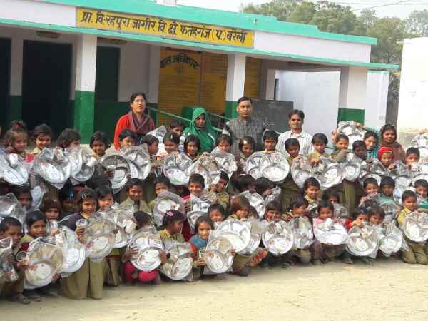थाली-गिलास से सबकी बैंड बजाने की तैयारी में अखिलेश यादव थाली-गिलास से सबकी बैंड बजाने की तैयारी में अखिलेश यादव