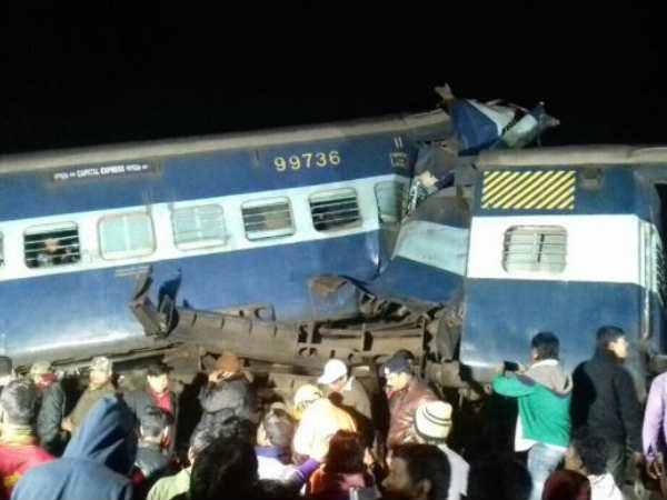 Capital Express train derails near Samuktala station Capital Express train derails near Samuktala station