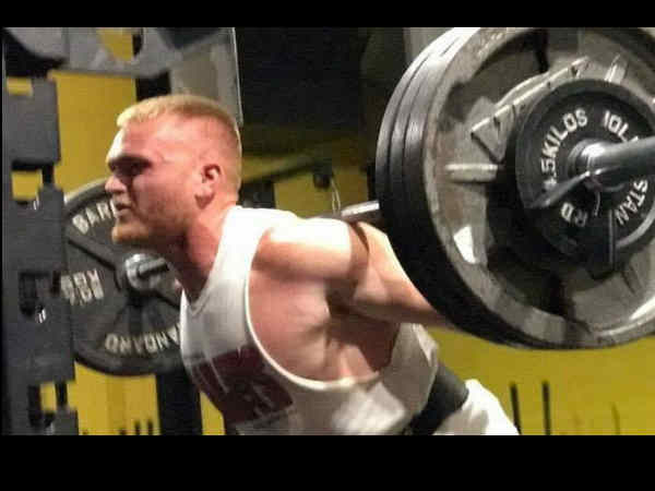 Weightlifter Dies After 315-Pound Barbell Slips From His Hand Weightlifter Dies After 315-Pound Barbell Slips From His Hand