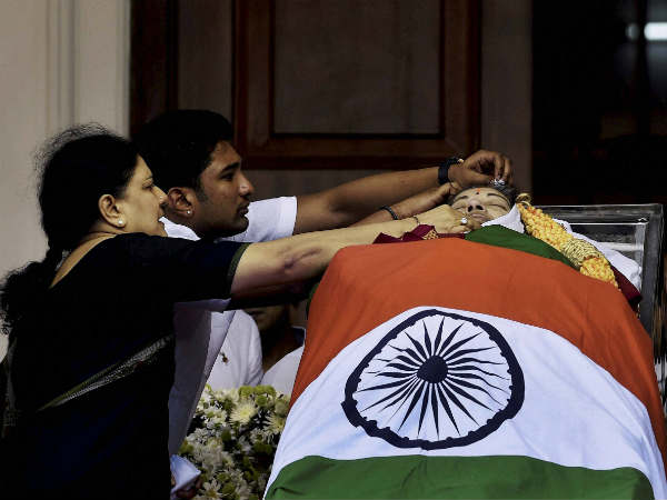 who-is-sasikala-natarajan.jpg who-is-sasikala-natarajan.jpg