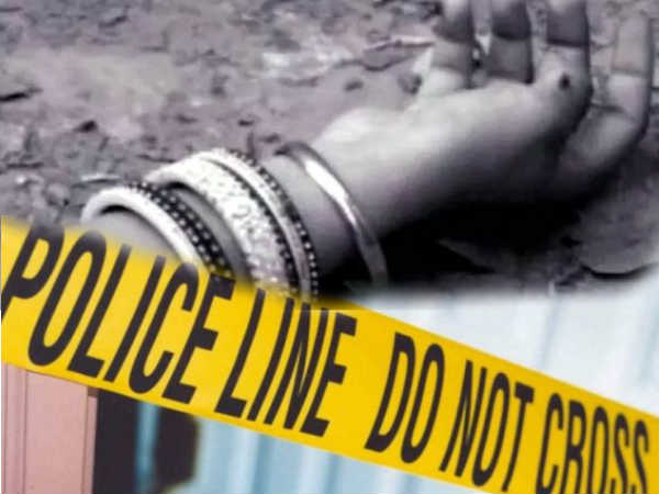 Woman’s body stuffed in sack found near DLF mall Woman’s body stuffed in sack found near DLF mall