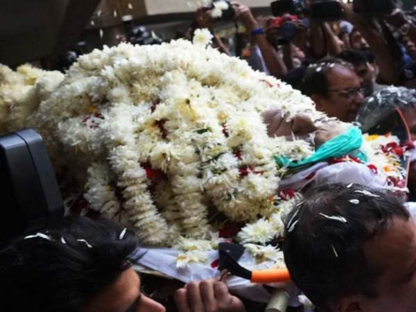 ओम पुरी की मौत बनी रहस्य